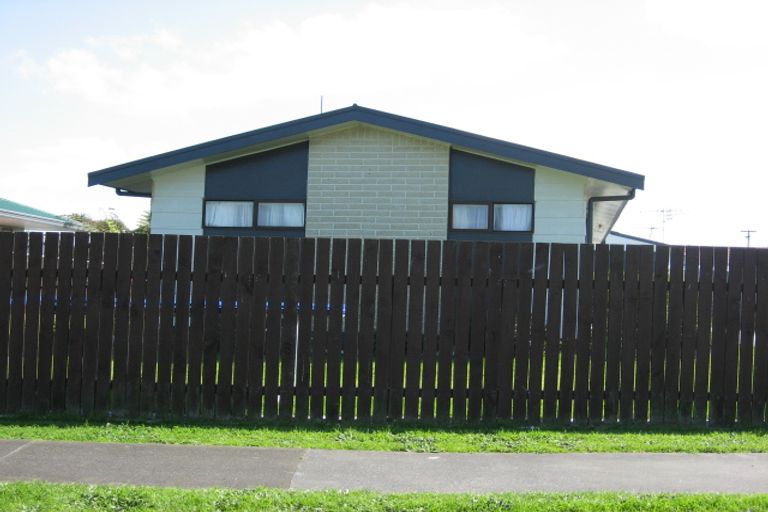 Photo of property in 27 Carson Street, Castlecliff, Whanganui, 4501