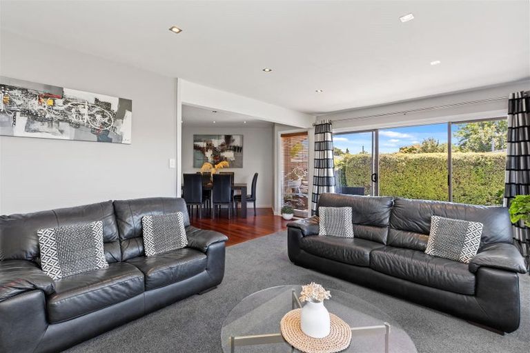 Photo of property in 39 Rossiter Avenue, Redwood, Christchurch, 8051