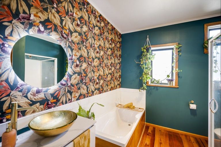 Photo of property in 5 Flanders Avenue, Onekawa, Napier, 4110