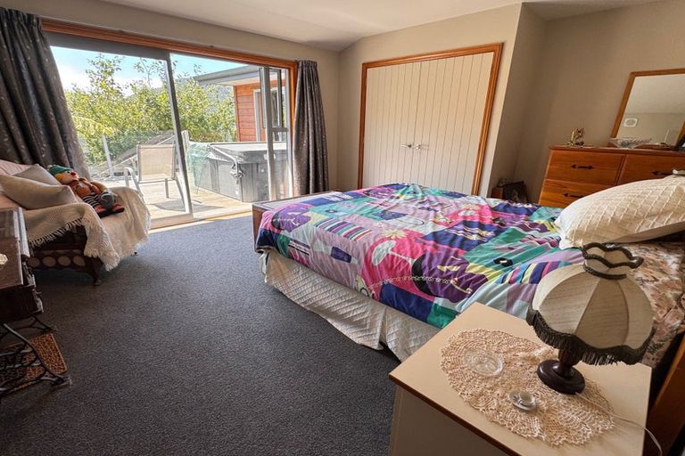 Photo of property in 19 Mccormicks Road, Whatamango Bay, Picton, 7281