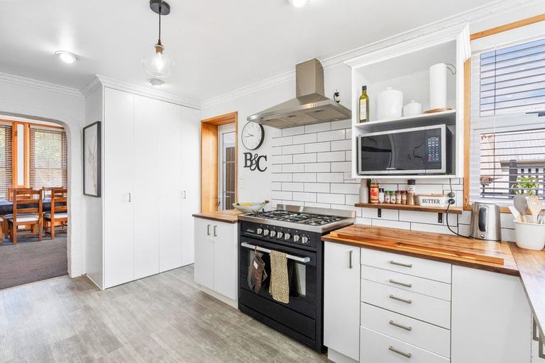 Photo of property in 52 Sunbury Street, Andersons Bay, Dunedin, 9013