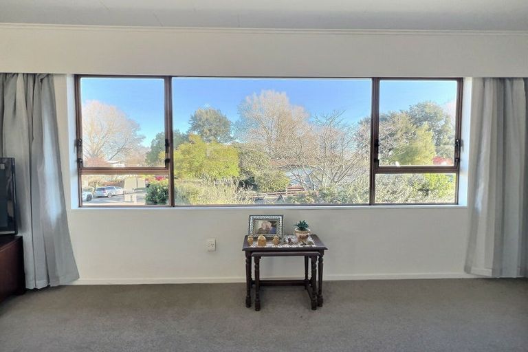 Photo of property in 2/27 Islington Place, Tamatea, Napier, 4112