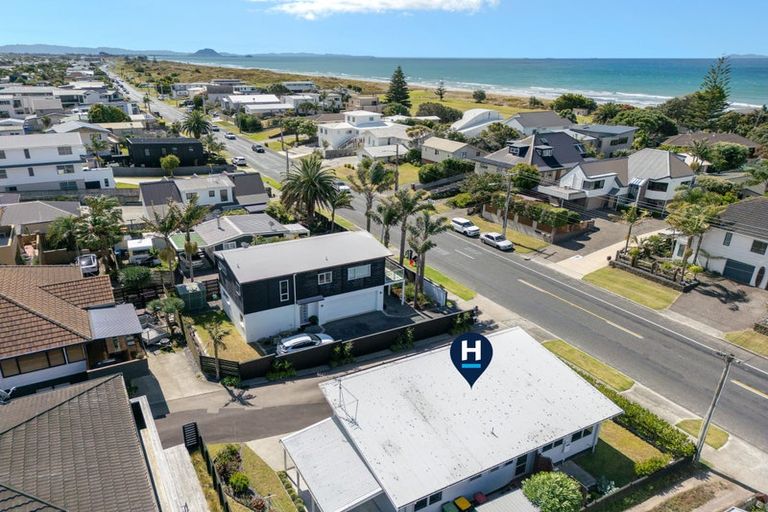 Photo of property in 1046a Papamoa Beach Road, Papamoa Beach, Papamoa, 3118