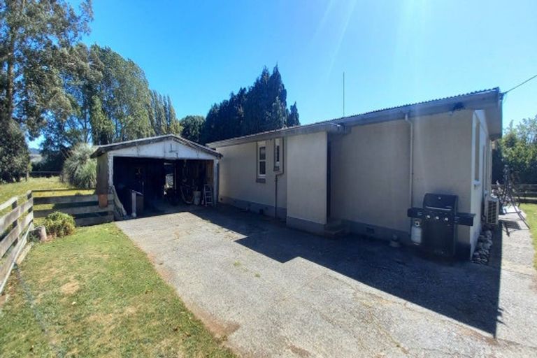 Photo of property in 216 Papatotara Road, Papatotara, Tuatapere, 9691