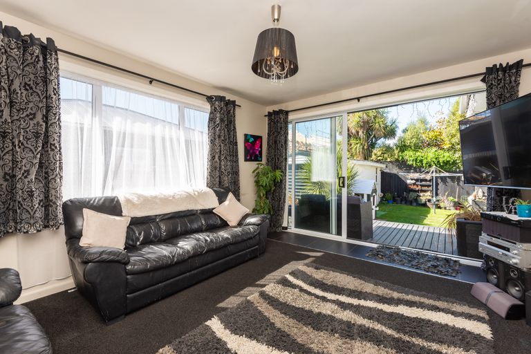 Photo of property in 86 Packe Street, Edgeware, Christchurch, 8013