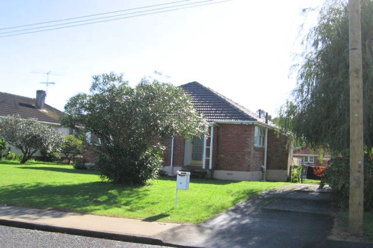 Photo of property in 16 Nola Crescent, Otara, Auckland, 2023