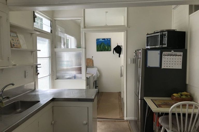 Photo of property in 76 Mitchell Street, Brooklyn, Wellington, 6021