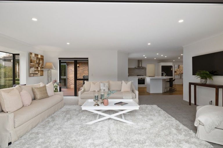 Photo of property in 14 Amoka Crescent, Parklands, Christchurch, 8083