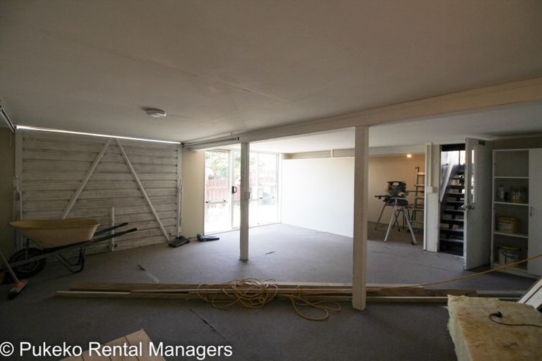 Photo of property in 33 Lendenfeld Drive, Papatoetoe, Auckland, 2025