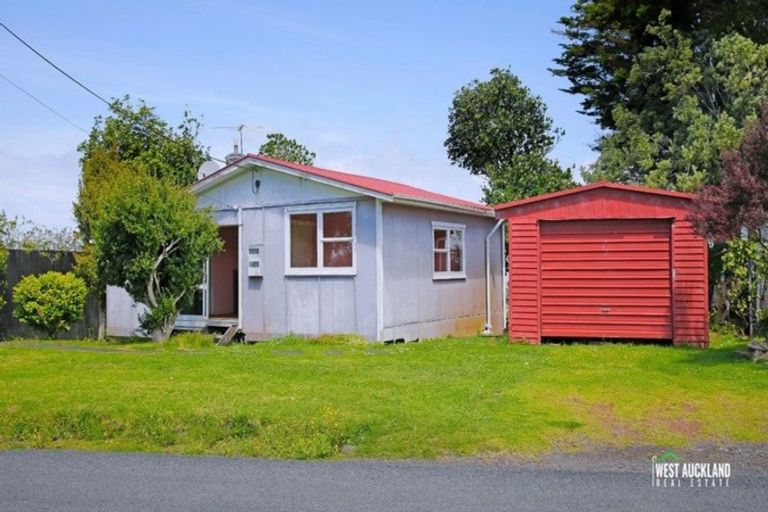 Photo of property in 65 Tane Road, Laingholm, Auckland, 0604