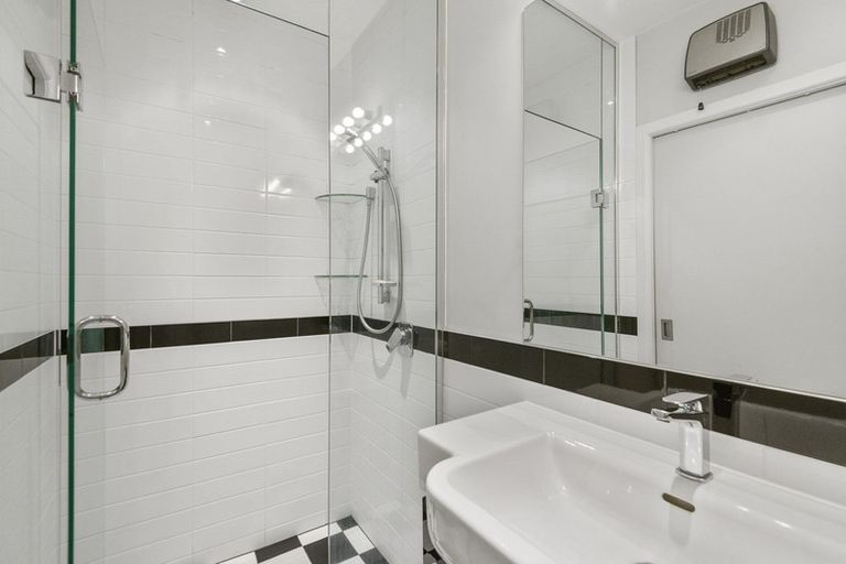 Photo of property in 208 Knowles Street, St Albans, Christchurch, 8052