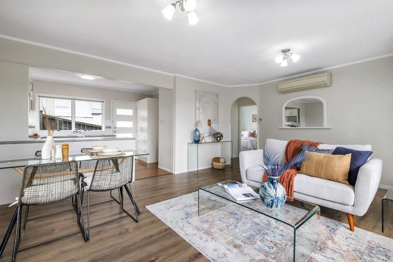 Photo of property in 1/30 Acacia Road, Torbay, Auckland, 0632