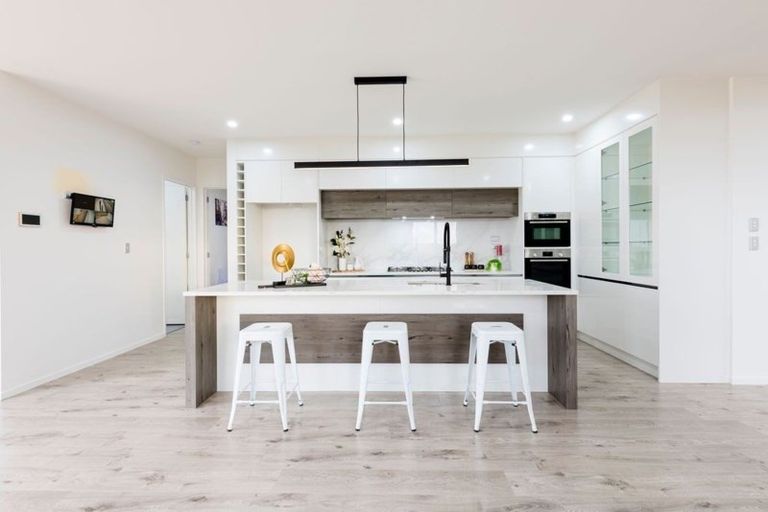 Photo of property in 42 Tir Conaill Avenue, Flat Bush, Auckland, 2019