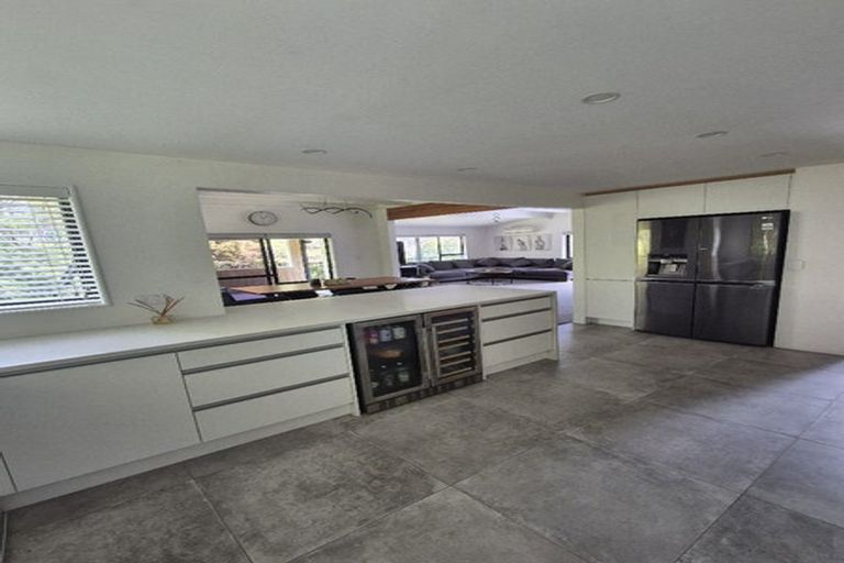 Photo of property in 3 William Pitcher Place, Greenhithe, Auckland, 0632