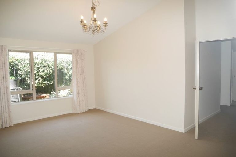 Photo of property in 19 Waterstone Avenue, Paraparaumu, 5032