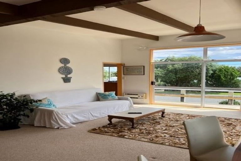 Photo of property in 10a Aorangi Road, Paraparaumu, 5032