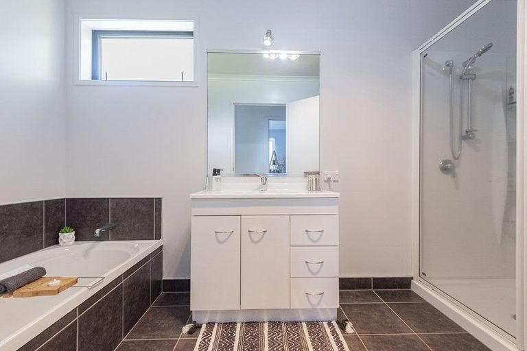 Photo of property in 35 North Crest Drive, Onerahi, Whangarei, 0110