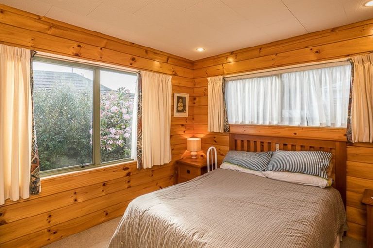 Photo of property in 37 Parata Street, Waikanae, 5036