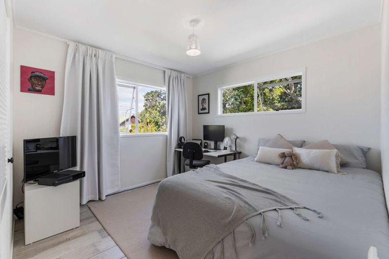 Photo of property in 83 Rangatira Road, Beach Haven, Auckland, 0626