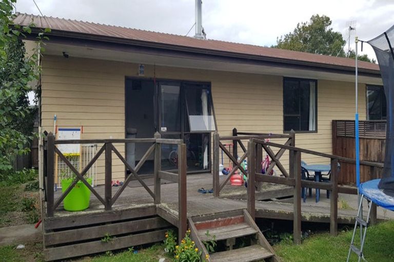 Photo of property in 54 Momorangi Crescent, Redwood, Christchurch, 8051