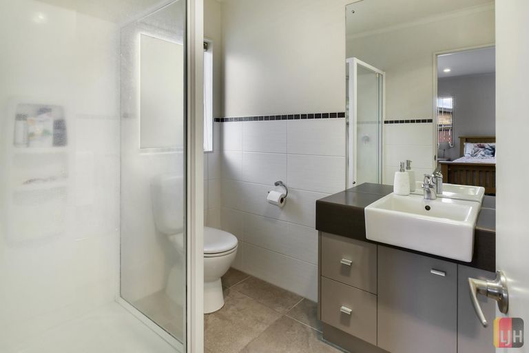 Photo of property in 13 Girvan Terrace, Wattle Downs, Auckland, 2103