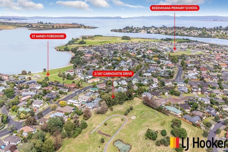 Photo of property in 2/187 Carnoustie Drive, Wattle Downs, Auckland, 2103