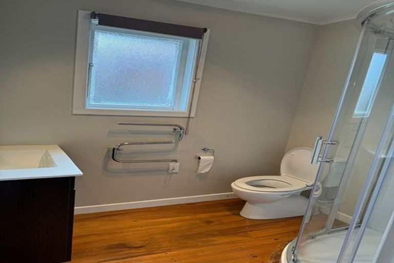 Photo of property in 7 Tatau Way, Te Atatu Peninsula, Auckland, 0610