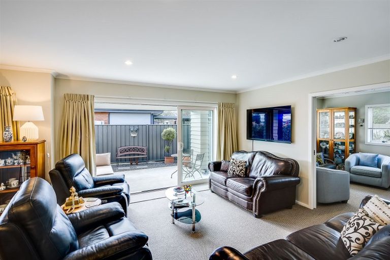 Photo of property in 4 Waitaha Place, Clive, 4102