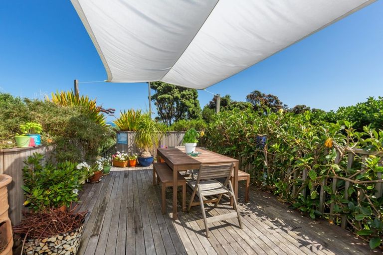 Photo of property in 145 Wellington Road, Paekakariki, 5034