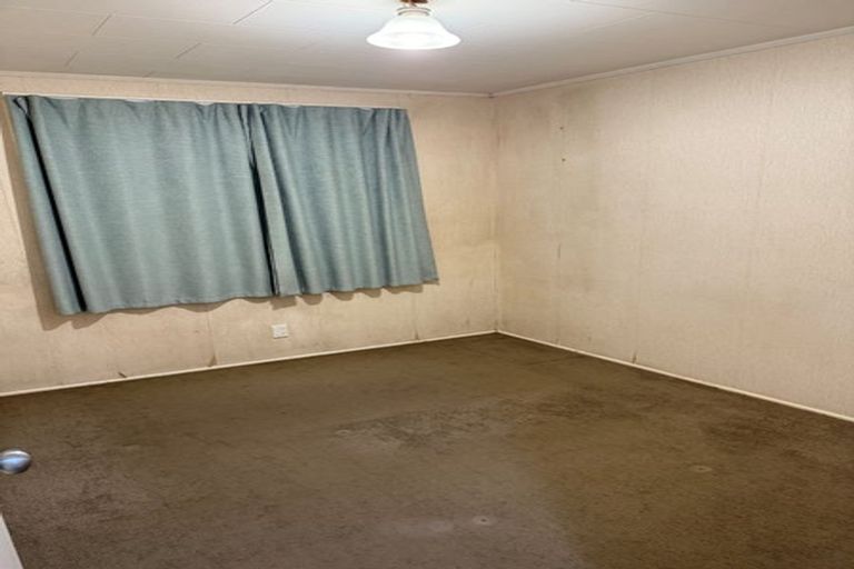 Photo of property in 16 Harania Avenue, Favona, Auckland, 2024