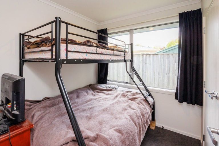 Photo of property in 49 Weston Avenue, Roslyn, Palmerston North, 4414