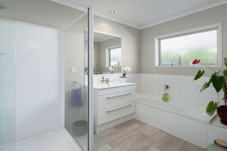 Photo of property in 15 Maniaroa Drive, Katikati, 3129