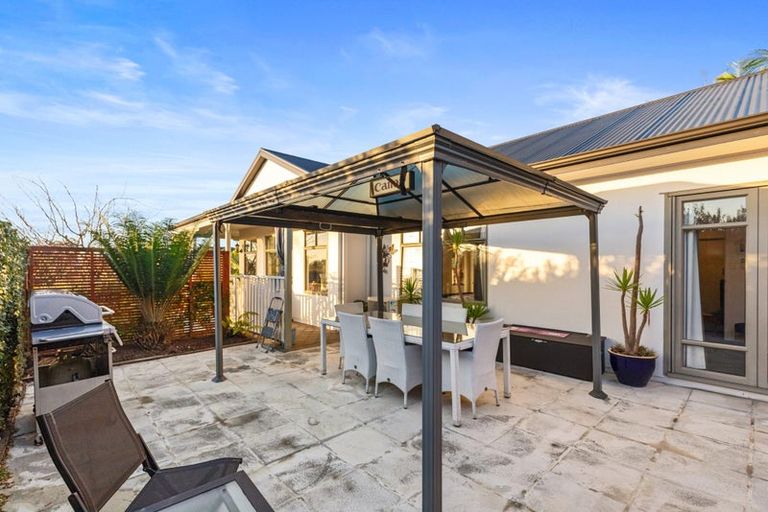 Photo of property in 2 Thornlea Drive, Welcome Bay, Tauranga, 3112