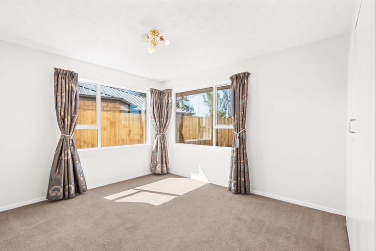 Photo of property in 15 Ebony Street, Bishopdale, Christchurch, 8053