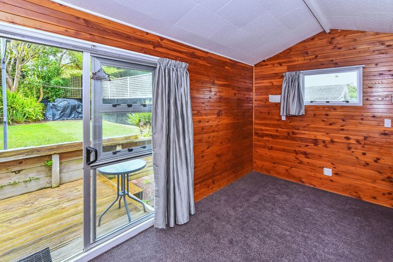 Photo of property in 5a Scotts Road, Manurewa East, Auckland, 2102