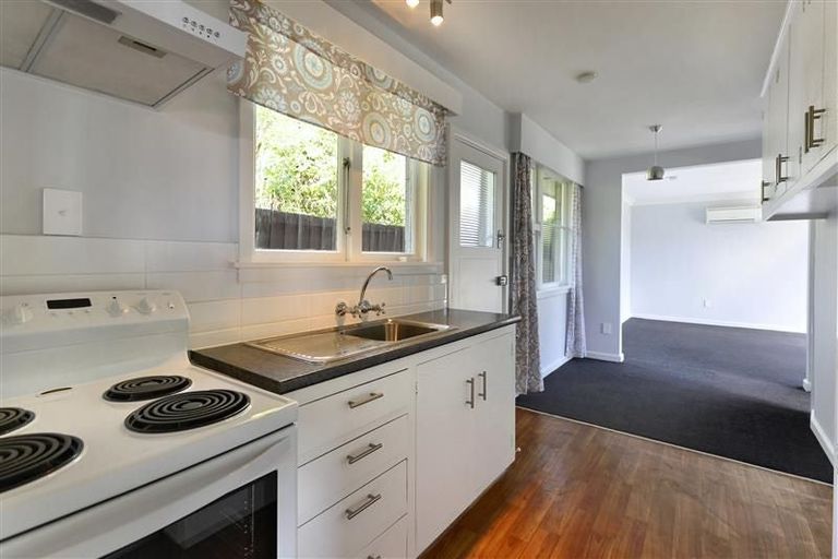 Photo of property in 1/2 Quinns Road, Shirley, Christchurch, 8013