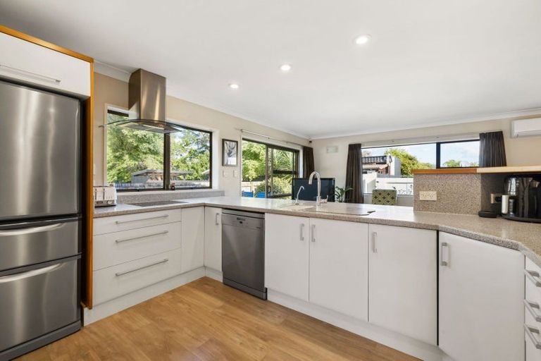 Photo of property in 22 Hillary Street, Chedworth, Hamilton, 3210