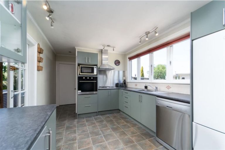 Photo of property in 68 Lincoln Road, Masterton, 5810