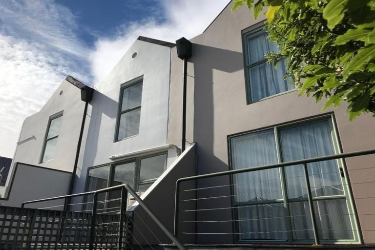 Photo of property in 2/22 Exeter Street, Merivale, Christchurch, 8014