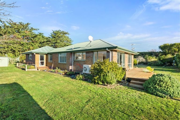 Photo of property in 601 Ridge Road, Motukarara, Christchurch, 7672