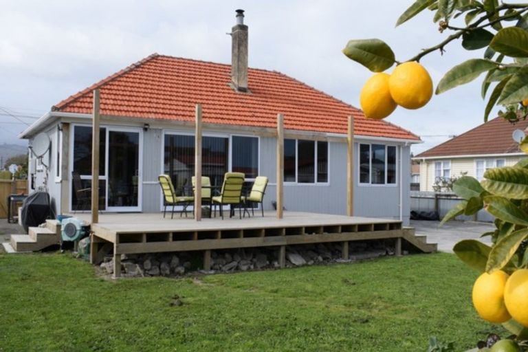 Photo of property in 37 Matene Street, Otaki, 5512