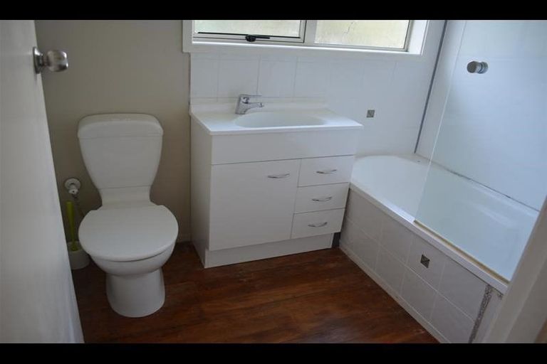 Photo of property in 37 Rimu Road, Stanmore Bay, Whangaparaoa, 0932