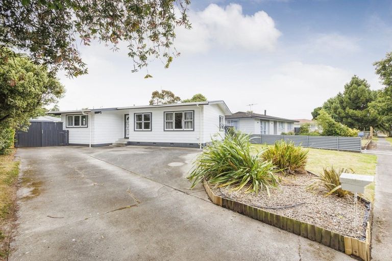 Photo of property in 22 Saturn Crescent, Milson, Palmerston North, 4414