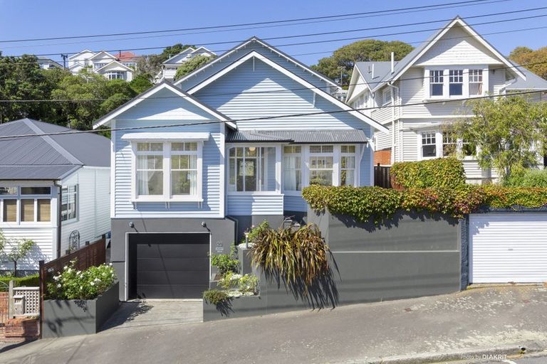 Photo of property in 29 Rimu Road, Kelburn, Wellington, 6012