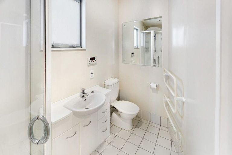 Photo of property in 25a Benares Street, Khandallah, Wellington, 6035