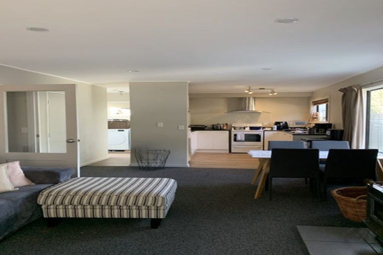 Photo of property in 6a Watts Road, Fernhill, Queenstown, 9300