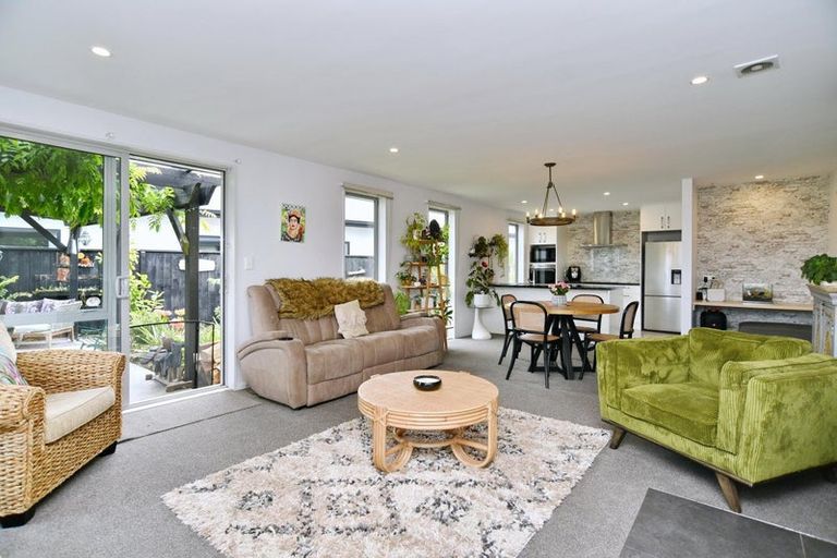 Photo of property in 27 Westpark Boulevard, Rangiora, 7400