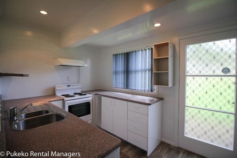 Photo of property in 19 Lynmore Drive, Hillpark, Auckland, 2102