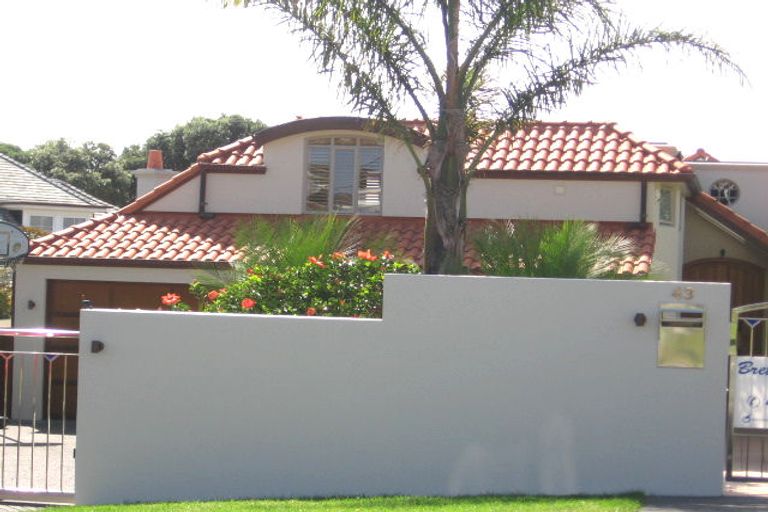 Photo of property in 47 Churchill Road, Murrays Bay, Auckland, 0630