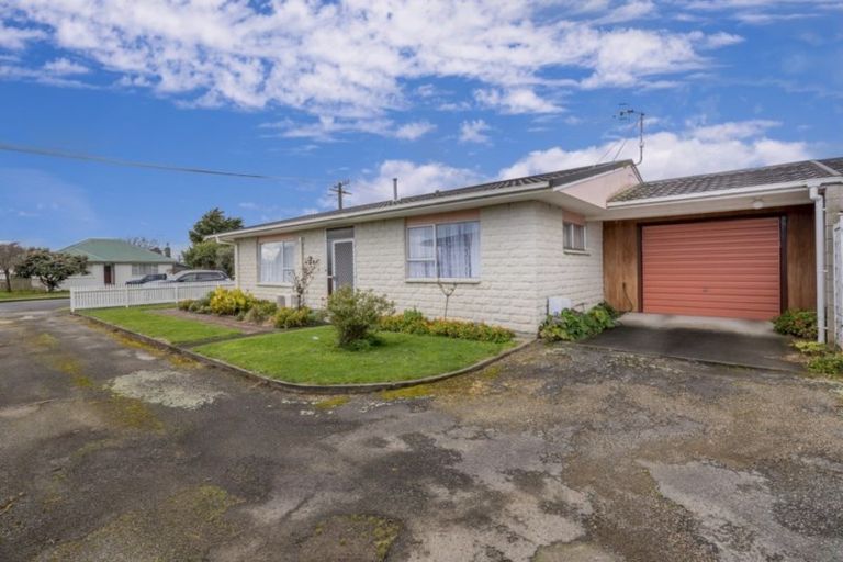 Photo of property in 3 Tasman Street, Levin, 5510